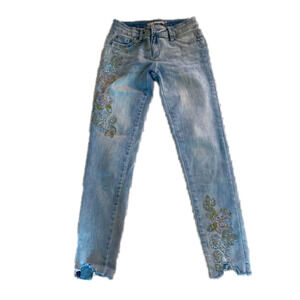 🌿Tractor cut-off stretch skinny denim pants with floral embroidery, size…